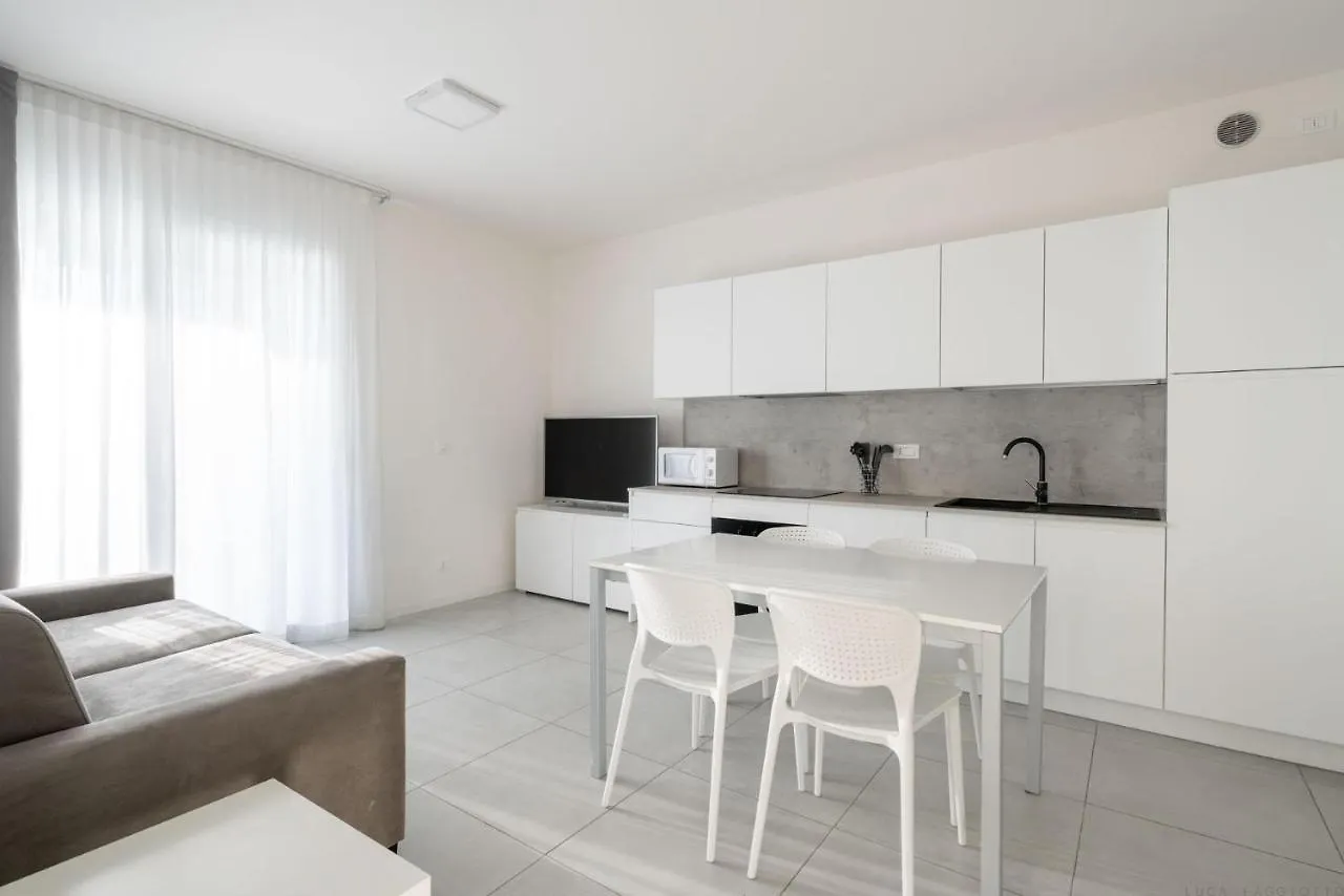 Immobiliare Jvl - Vm2 Apartment Lido di Jesolo Italy