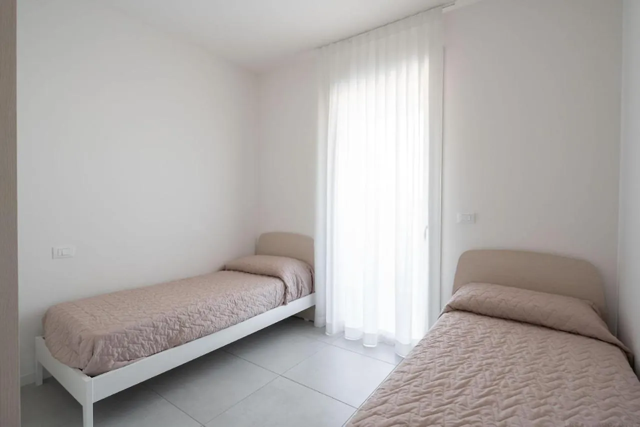 Immobiliare Jvl - Vm2 Apartment Lido di Jesolo Italy